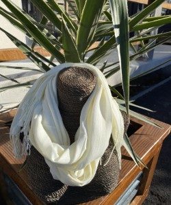 foulard blanc rond