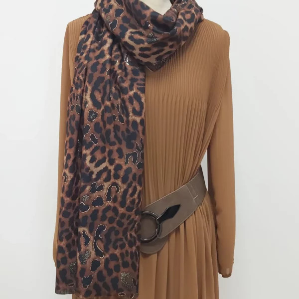 foulard leopard foncee